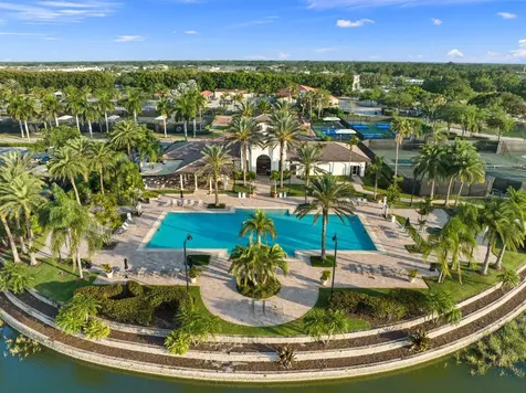 113 Se Via Verona Port Saint Lucie FL 34984