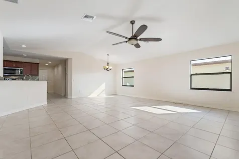 3 S Granada Lane Port Saint Lucie FL 34952
