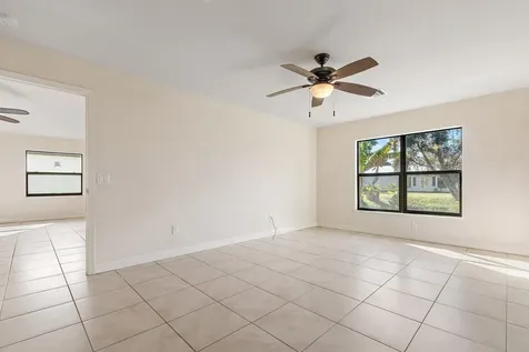 3 S Granada Lane Port Saint Lucie FL 34952