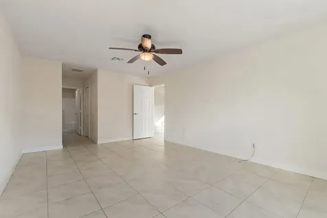3 S Granada Lane Port Saint Lucie FL 34952