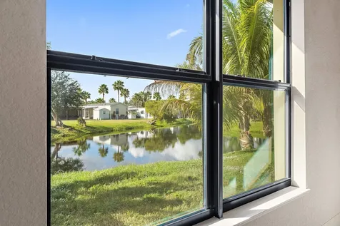3 S Granada Lane Port Saint Lucie FL 34952