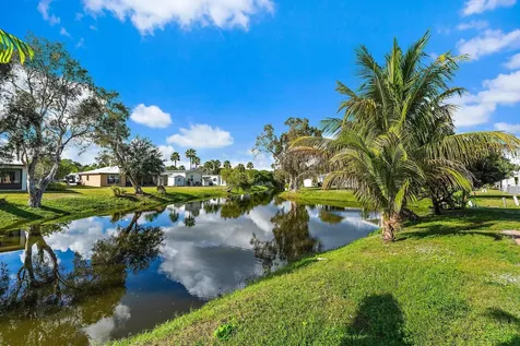 3 S Granada Lane Port Saint Lucie FL 34952