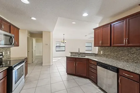 3 S Granada Lane Port Saint Lucie FL 34952