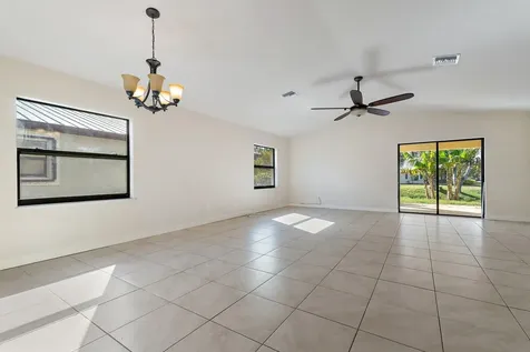 3 S Granada Lane Port Saint Lucie FL 34952