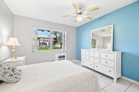 203 Coventry I West Palm Beach FL 33417