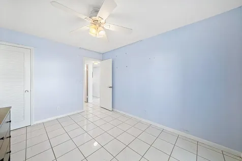 203 Coventry I West Palm Beach FL 33417