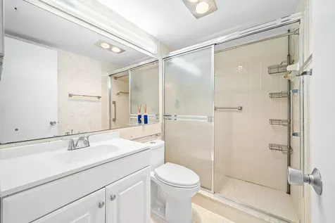 203 Coventry I West Palm Beach FL 33417
