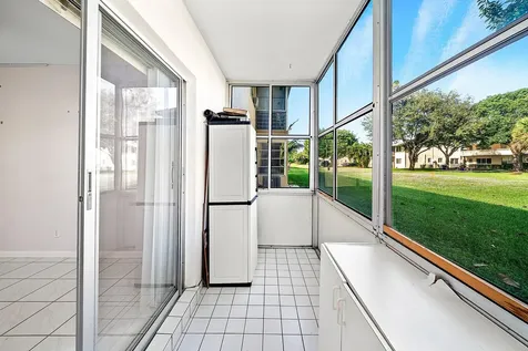 203 Coventry I West Palm Beach FL 33417