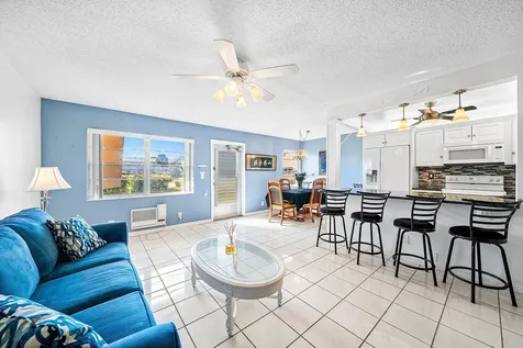 203 Coventry I West Palm Beach FL 33417