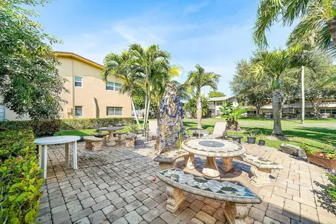 203 Coventry I West Palm Beach FL 33417
