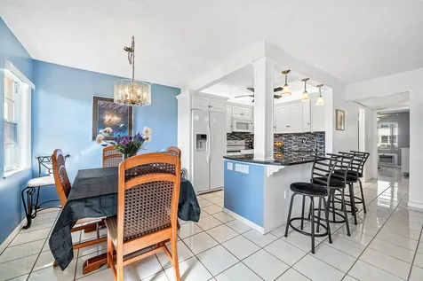 203 Coventry I West Palm Beach FL 33417