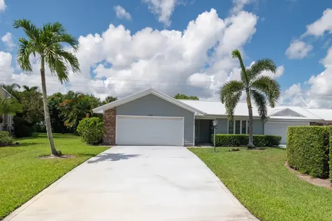 2918 Se Fairway Stuart FL 34997