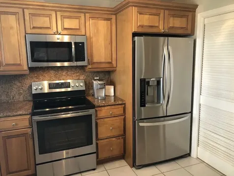3040 Lake Shore Drive Riviera Beach FL 33404