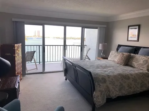 3040 Lake Shore Drive Riviera Beach FL 33404