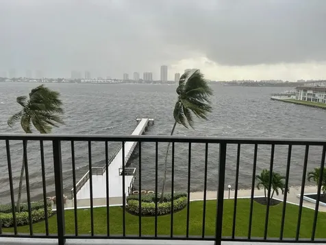 3040 Lake Shore Drive Riviera Beach FL 33404