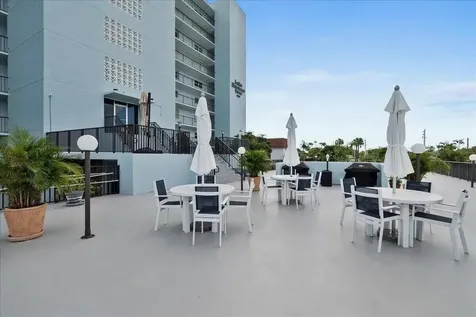 3040 Lake Shore Drive Riviera Beach FL 33404