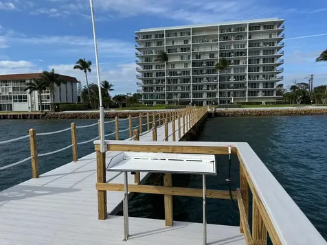 3040 Lake Shore Drive Riviera Beach FL 33404