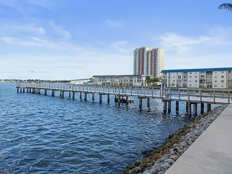 3040 Lake Shore Drive Riviera Beach FL 33404