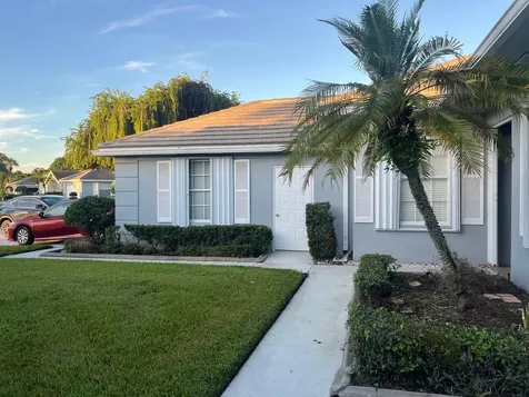 240 Nw Bentley Circle Port Saint Lucie FL 34986