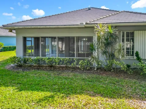 240 Nw Bentley Circle Port Saint Lucie FL 34986