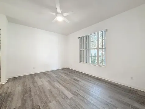 240 Nw Bentley Circle Port Saint Lucie FL 34986
