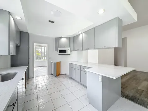 240 Nw Bentley Circle Port Saint Lucie FL 34986
