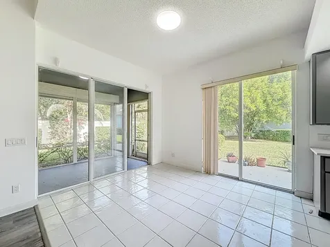 240 Nw Bentley Circle Port Saint Lucie FL 34986