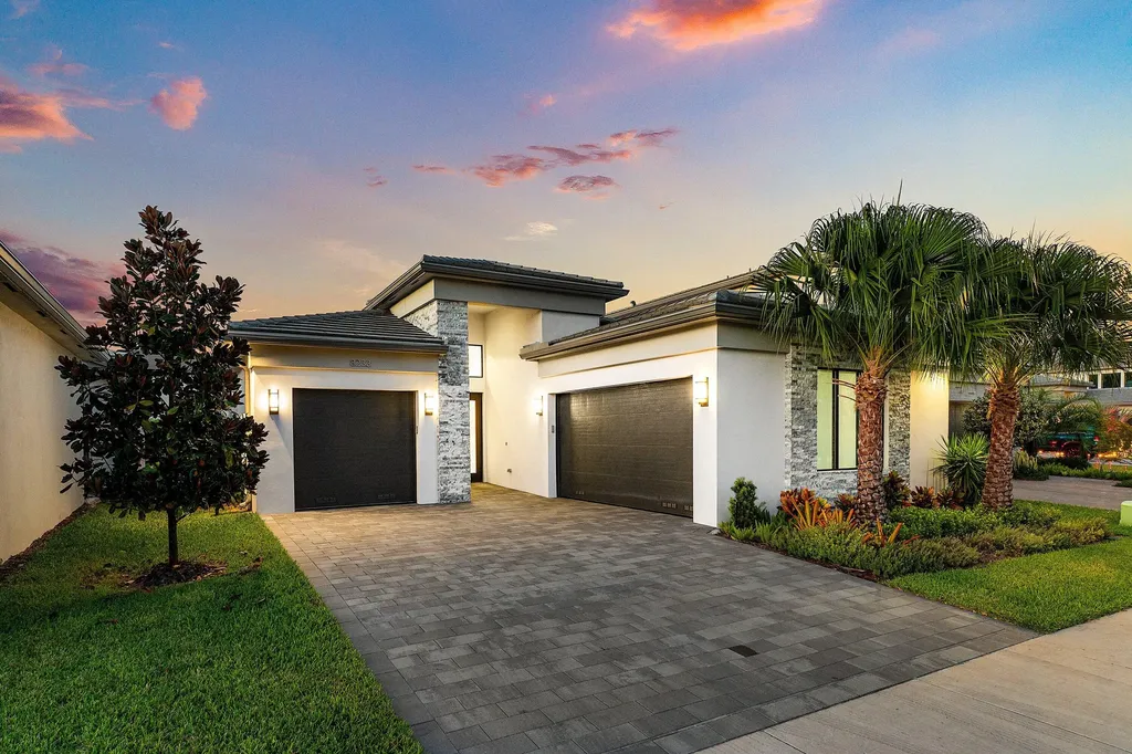 8233 Essex Country Club Drive Boca Raton FL 33434