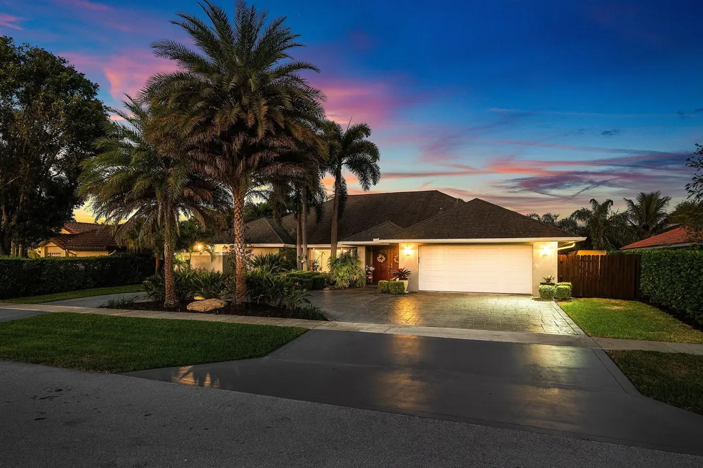 2063 Amesbury Circle Wellington FL 33414