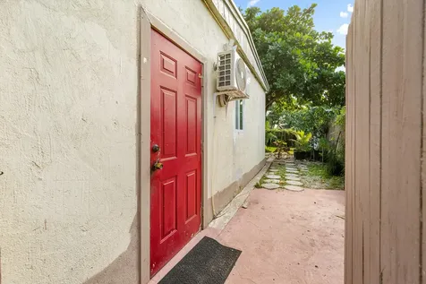 1408 W Broome Street Lantana FL 33462