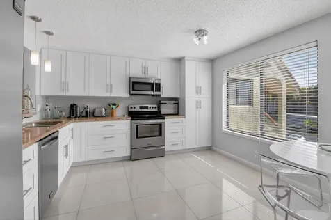 5673 Fairway Park Drive Boynton Beach FL 33437
