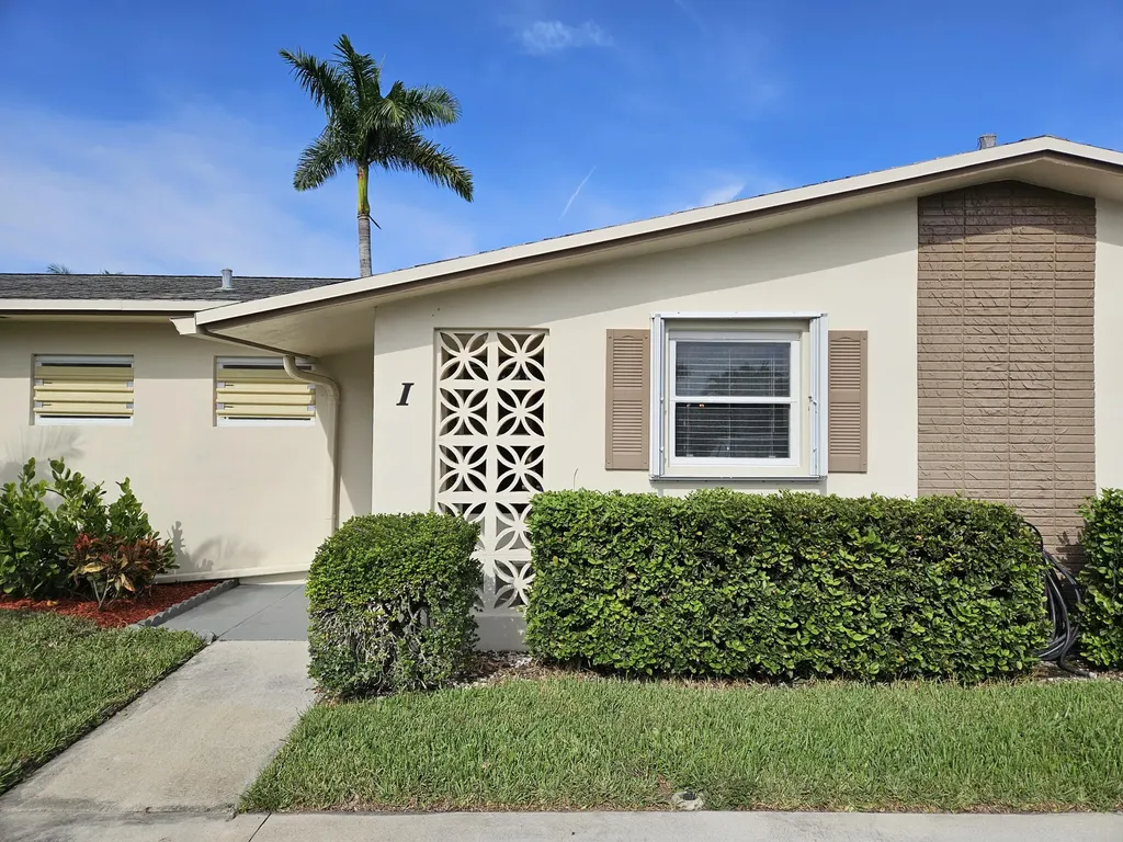 2572 E Emory Drive West Palm Beach FL 33415