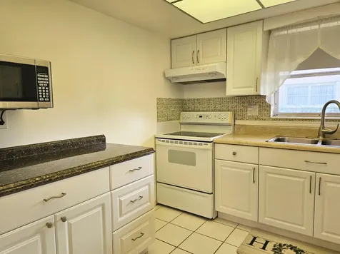 2581 Dudley Drive West Palm Beach FL 33415