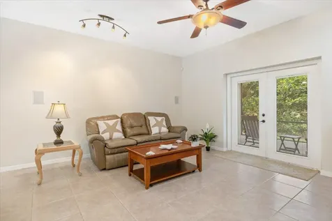 1410 4th Court Vero Beach FL 32960