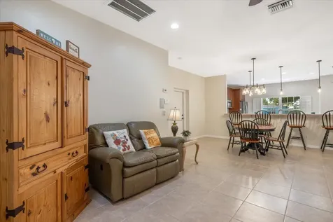 1410 4th Court Vero Beach FL 32960