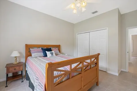 1410 4th Court Vero Beach FL 32960