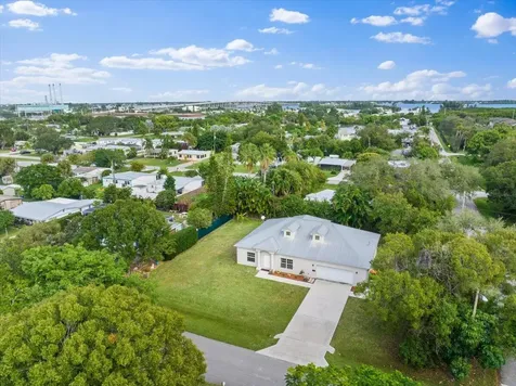 1410 4th Court Vero Beach FL 32960