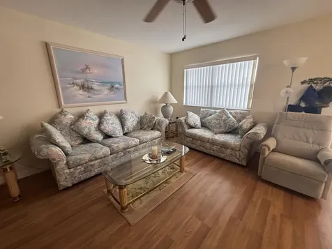 596 Saxony M Delray Beach FL 33446