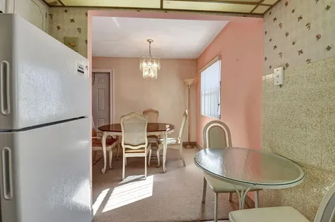 325 Saxony G Delray Beach FL 33446
