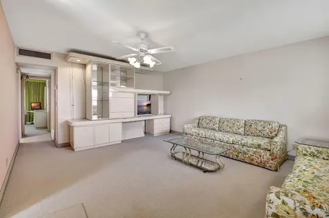 325 Saxony G Delray Beach FL 33446