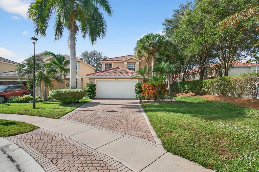 7533 Topiary Avenue Boynton Beach FL 33437