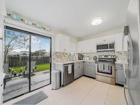 698 Sw Veronica Avenue Port Saint Lucie FL 34953