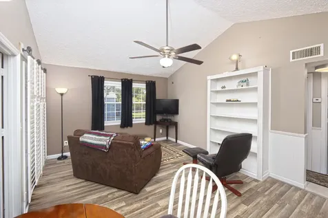 1673 Se Green Acres Circle Port Saint Lucie FL 34952