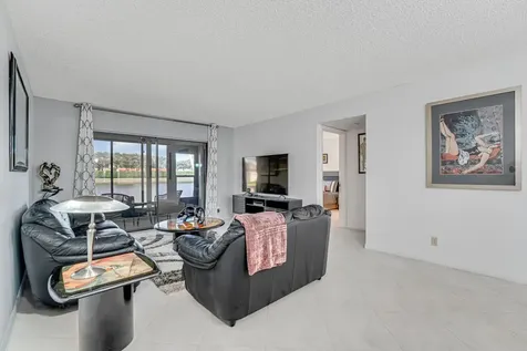 15301 Pembridge Avenue Delray Beach FL 33484