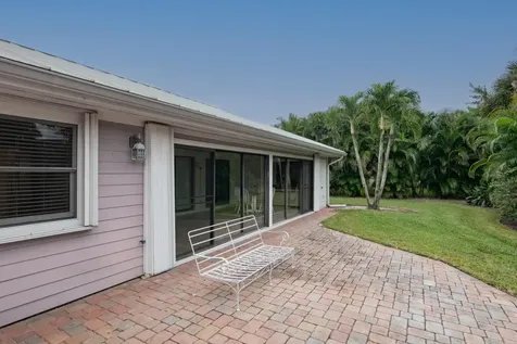 2918 SE Fairway Stuart FL 34997