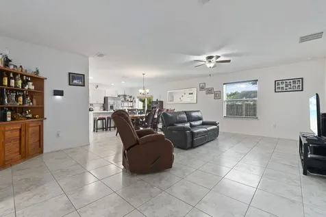 1414 Sw Crest Avenue Port Saint Lucie FL 34953