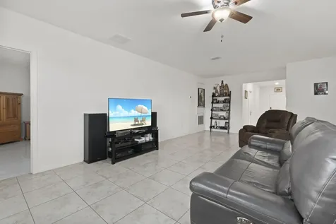 1414 Sw Crest Avenue Port Saint Lucie FL 34953