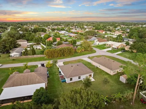 1414 Sw Crest Avenue Port Saint Lucie FL 34953