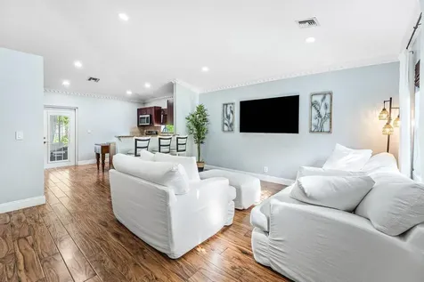 5418 Club Circle Haverhill FL 33415