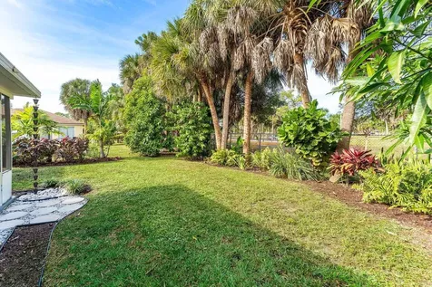 5418 Club Circle Haverhill FL 33415